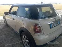 Usata Mini Cooper Coupé 90 CV (66 kW) 2011 Bianco Coupé