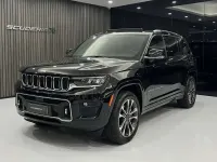 Usata Jeep Grand Cherokee Overland 272 CV (200 kW) 2024 Diamond black SUV