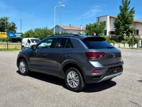 Usata VW T-Roc Life 110 CV (80 kW) 2022 Indium grey metallizzato SUV