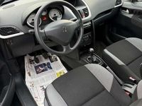 Usata Peugeot 207 68 CV (50 kW) 2010 Berlina