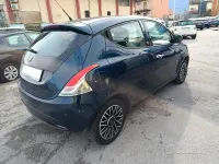 Usata Lancia Ypsilon Gold 95 CV (69 kW) 2015 Blu Utilitaria