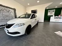 usata Lancia Ypsilon 1.0 firefly hybrid Silver s&s 70cv