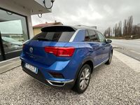 Usata VW T-Roc Style 116 CV (85 kW) 2018 Blu SUV