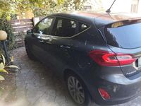 Usata Ford Fiesta 86 CV (63 kW) 2018 Grigio Utilitaria