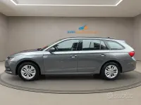 Usata Skoda Octavia 116 CV (85 kW) 2023 Grigio Station wagon