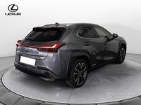 Usata Lexus UX 250h Executive Line 184 CV (135 kW) 2019 Argento SUV