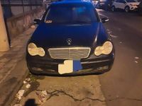 Usata Mercedes C220 2001 Blu Utilitaria