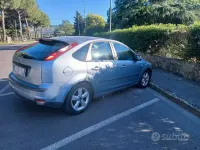 Usata Ford Focus 109 CV (80 kW) 2005 Bluazzurro Berlina