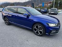 Usata VW Passat Executive 200 CV (147 kW) 2021 Blu/azzurro Station wagon