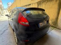 Usata Ford Fiesta 97 CV (71 kW) 2011 Blu Utilitaria