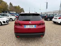 Usata Peugeot 2008 Style 82 CV (60 kW) 2019 Rosso SUV