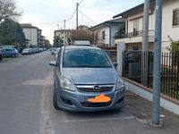 Usata Opel Zafira 2009 Grigio Monovolume