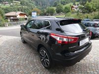 Usata Nissan Qashqai Tekna 131 CV (96 kW) 2015 Nero SUV