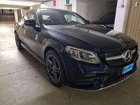 Usata Mercedes C220 AMG line 194 CV (142 kW) 2019 Blu/azzurro Coupé