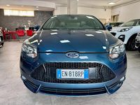 Usata Ford Focus ST 250 CV (183 kW) 2012 Blu Berlina