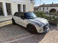 Usata Mini Cooper D Seven 116 CV (85 kW) 2017 Argento Utilitaria