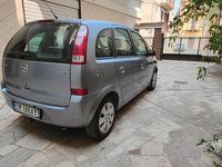 Usata Opel Meriva Cosmo 101 CV (74 kW) 2004 Grigio Monovolume