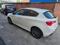 Usata Alfa Romeo Giulietta Veloce 120 CV (88 kW) 2010 Bianco Utilitaria