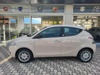 Usata Lancia Ypsilon 69 CV (50 kW) 2017 Beige Utilitaria