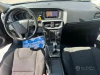 Usata Volvo V40 Kinetic 120 CV (88 kW) 2018 Berlina