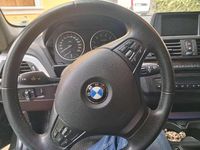 Usata BMW 114 102 CV (75 kW) 2012 Nero Utilitaria