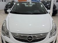 Usata Opel Corsa Cosmo 86 CV (63 kW) 2011 Bianco Berlina