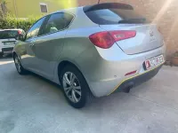 Usata Alfa Romeo Giulietta Distinctive 105 CV (77 kW) 2013 Argento Utilitaria