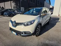 Usata Renault Captur 90 CV (66 kW) 2016 Beige SUV