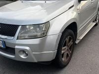 Usata Suzuki Vitara 129 CV (94 kW) 2005 Grigio SUV