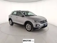 Usata VW T-Roc Style 110 CV (80 kW) 2023 Grigio SUV