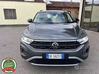 Usata VW T-Roc Life 115 CV (84 kW) 2022 Grigio SUV