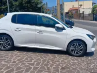 Usata Peugeot 208 Allure 102 CV (75 kW) 2021 Bianco Utilitaria