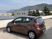Usata Hyundai i10 Style 67 CV (49 kW) 2014 Marrone Utilitaria