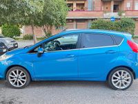 Usata Ford Fiesta 97 CV (71 kW) 2009 Blu Utilitaria