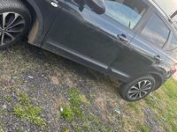 Gebraucht Nissan Qashqai 106 PS (77 kW) 2012 Schwarz SUV