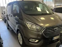 Usata Ford Tourneo Custom 129 CV (94 kW) 2020 Grigio metallizzato Furgone