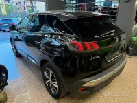 Usata Peugeot 3008 Allure 131 CV (96 kW) 2022 Nero SUV