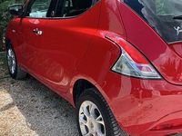 Usata Lancia Ypsilon Gold 85 CV (62 kW) 2016 Rosso Utilitaria