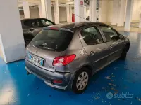 Usata Peugeot 206+ 60 CV (44 kW) 2010 Grigio Utilitaria