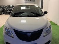 Usata Lancia Ypsilon Gold 69 CV (50 kW) 2018 Bianco Utilitaria