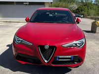 Usata Alfa Romeo Stelvio Business 209 CV (153 kW) 2018 Rosso SUV