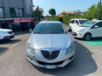 Usata Lancia Delta 120 CV (88 kW) 2010 Grigio Utilitaria