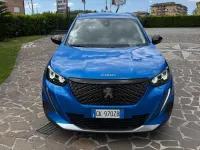 Usata Peugeot 2008 Allure 131 CV (96 kW) 2022 Blu SUV