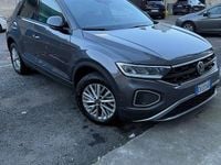 Usata VW T-Roc Style 150 CV (110 kW) 2024 Grigio SUV