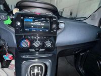 Usata Lancia Ypsilon 69 CV (50 kW) 2022 Bianco Utilitaria