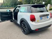 Usata Mini Cooper SE 75 kW (102 CV) 2020 Grigio Utilitaria