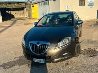 Usata Lancia Delta 120 CV (88 kW) 2009 Grigio Utilitaria