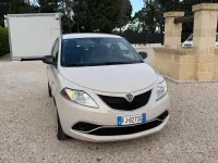 Usata Lancia Ypsilon Gold 69 CV (50 kW) 2017 Beige Utilitaria