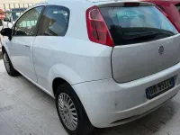 Usata Fiat Grande Punto 75 CV (55 kW) 2008 Bianco Utilitaria