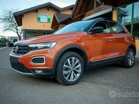 Usata VW T-Roc Style 150 CV (110 kW) 2018 Arancione SUV
